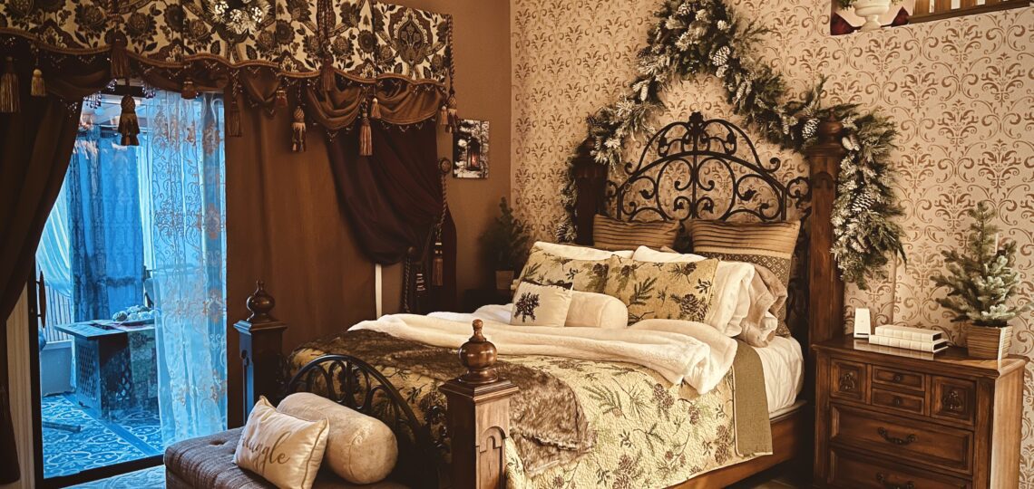 luxurious cozy lodge winter Christmas home décor bedding pine trees garland faux fur throw blankets winter wonderland bedroom louis vuitton