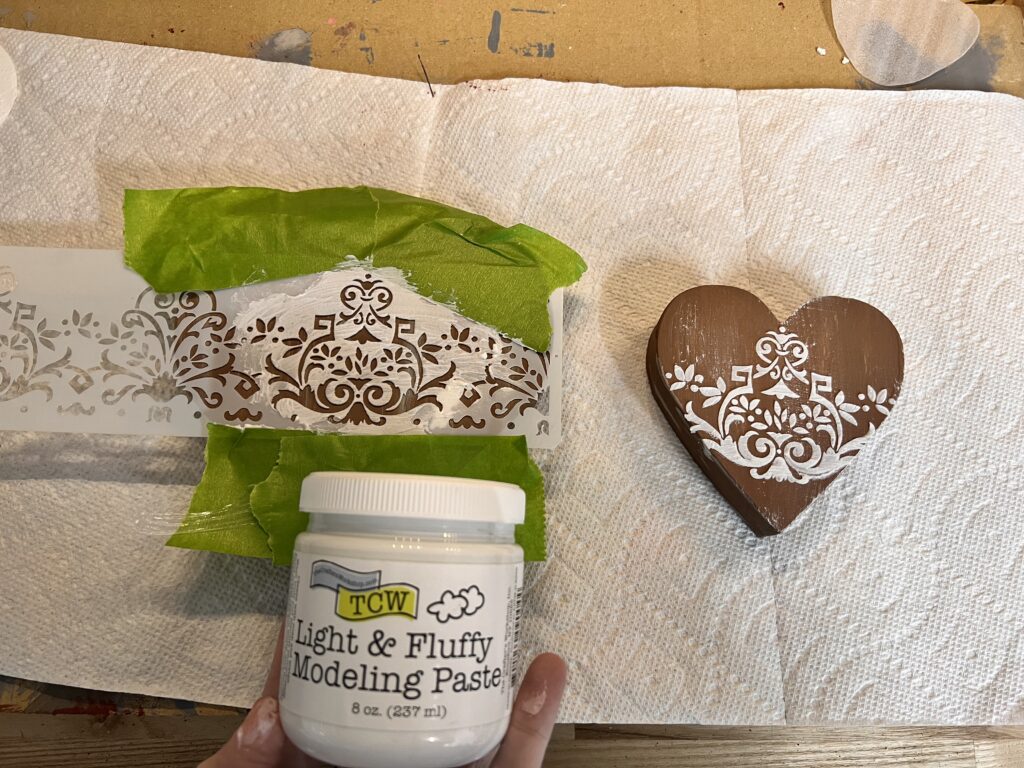 10 Elegant Easy Valentine’s Day Crafts to DIY hearts modeling paste stencil