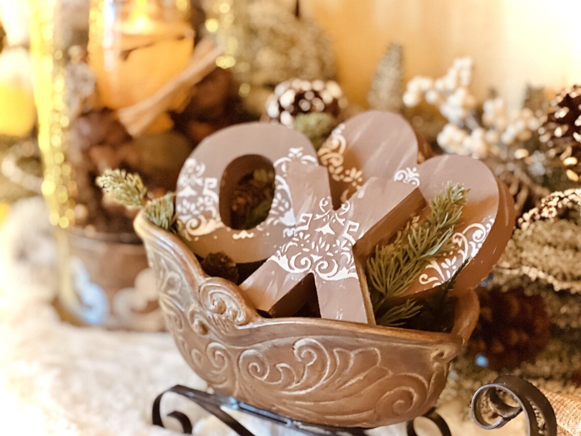 Farmhouse Décor gilded gold and silver ceramic wood craft hearts X O in sleigh back fur table runner