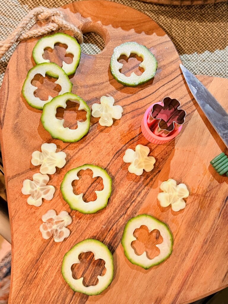 7 Easy Fast St. Patrick's Day Bento Box Lunch Ideas for kids healthy and fun