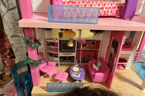 Barbie Dream house sewing set closet seamstress how to decorate playroom doll Christmas