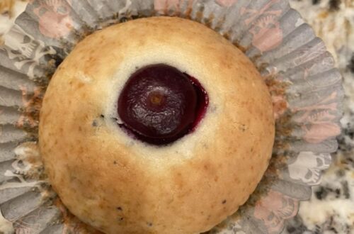 halloween bento box lunch blueberry muffin with blueberry eyeball in the middle